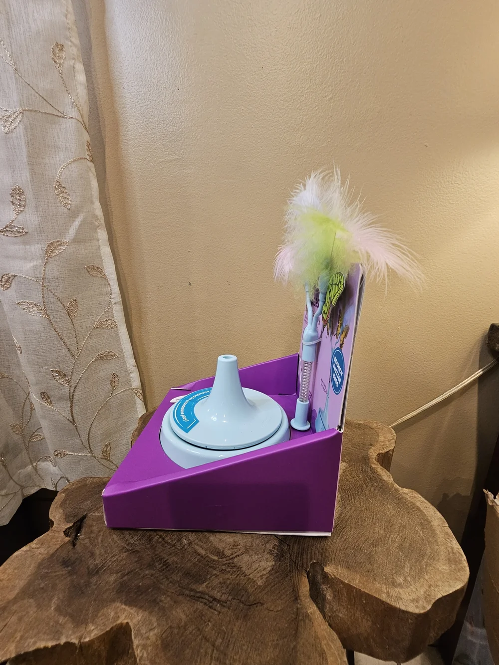 catstages flutter toy